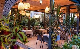 Villa Green Garden